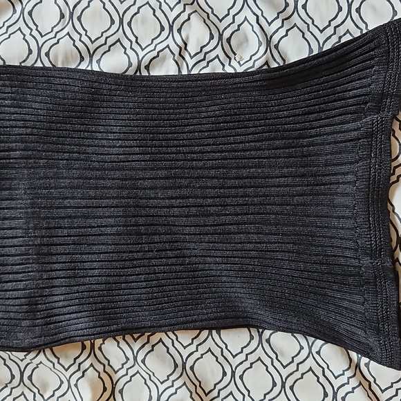 VS Moda International Woven silk sleeveless Top - Picture 3 of 4